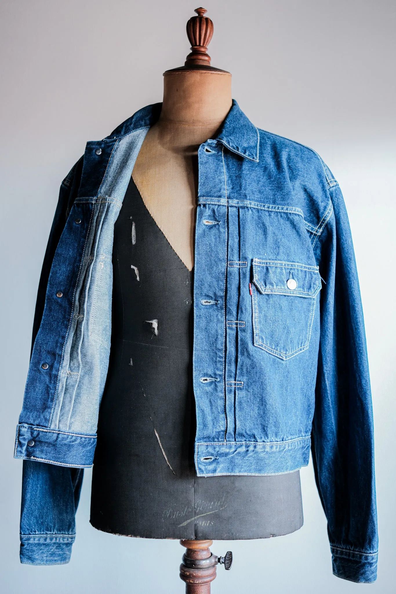 [~ 90's] Euro Levi's 70502-01 Denim Jacket Size.xl 