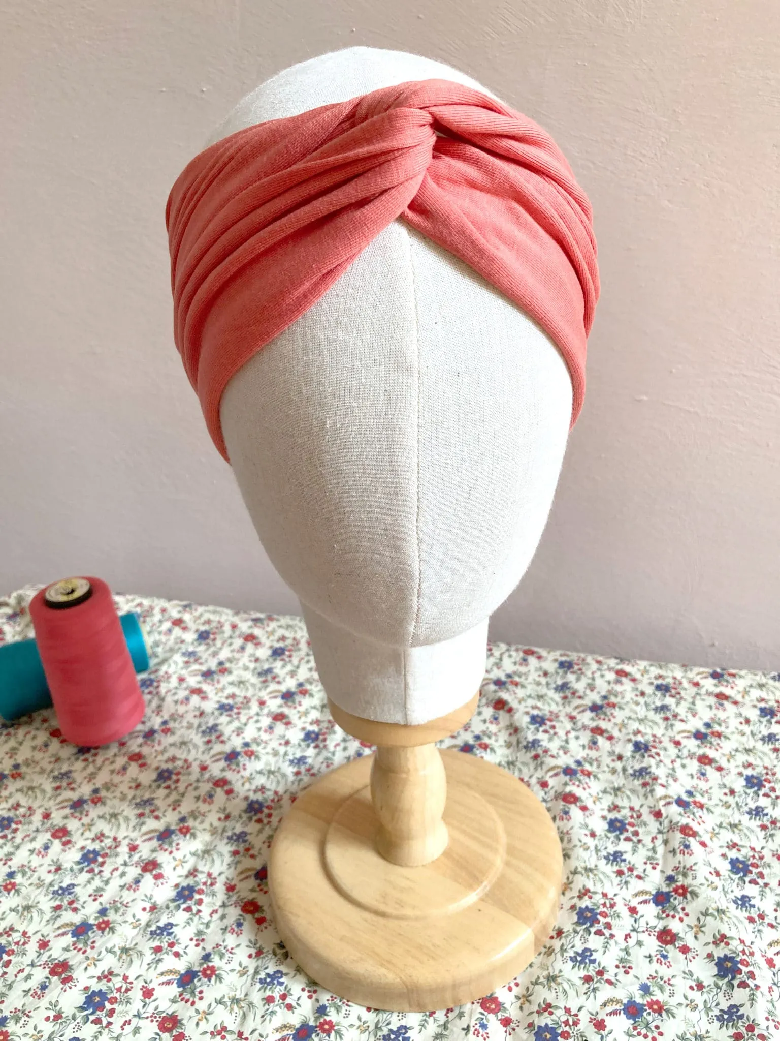 Bandeau à cheveux croisé prêt à enfiler Oeko-tex Corail