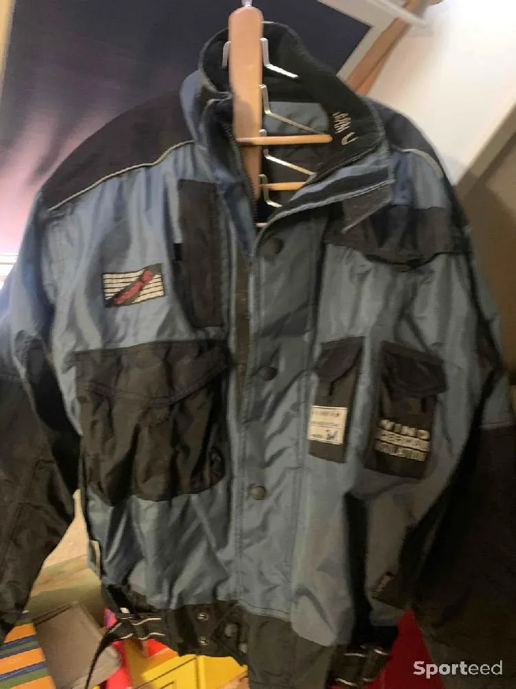 Blouson  d'occasion Ajouté le : 20/03/2024
