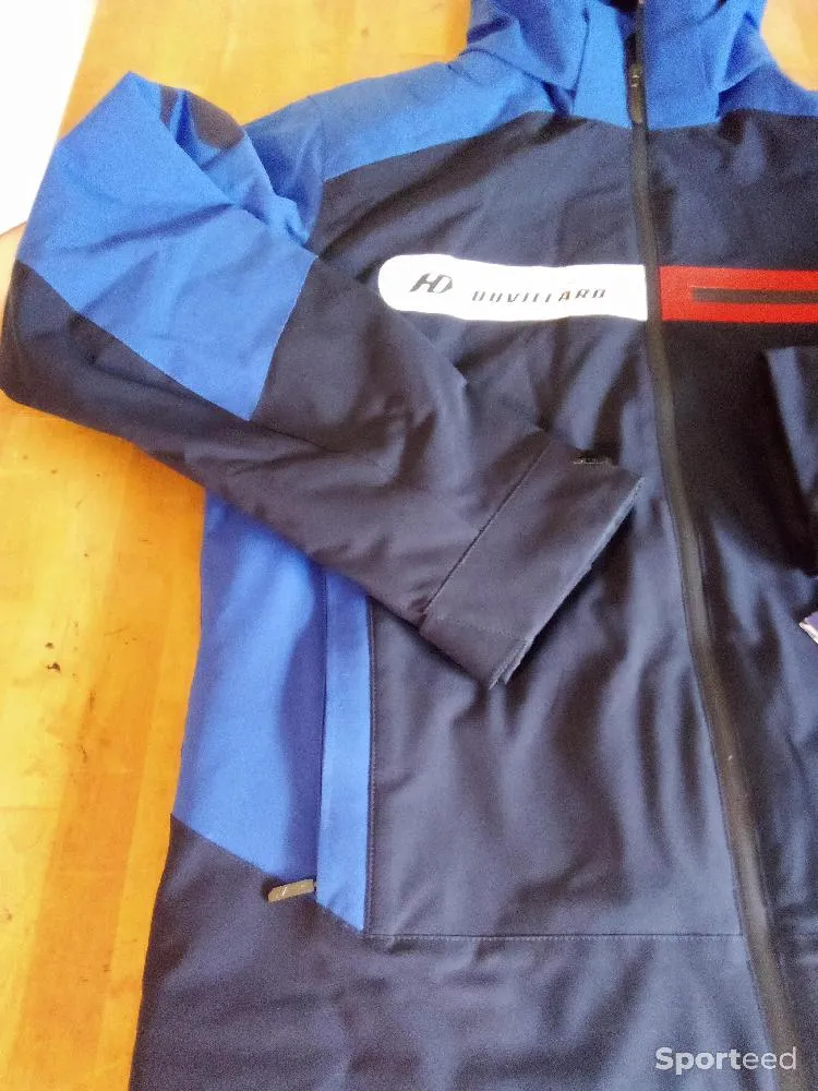 Blouson ski snowboard Homme L Large  50 52 neuf Ajouté le : 09/08/2023
