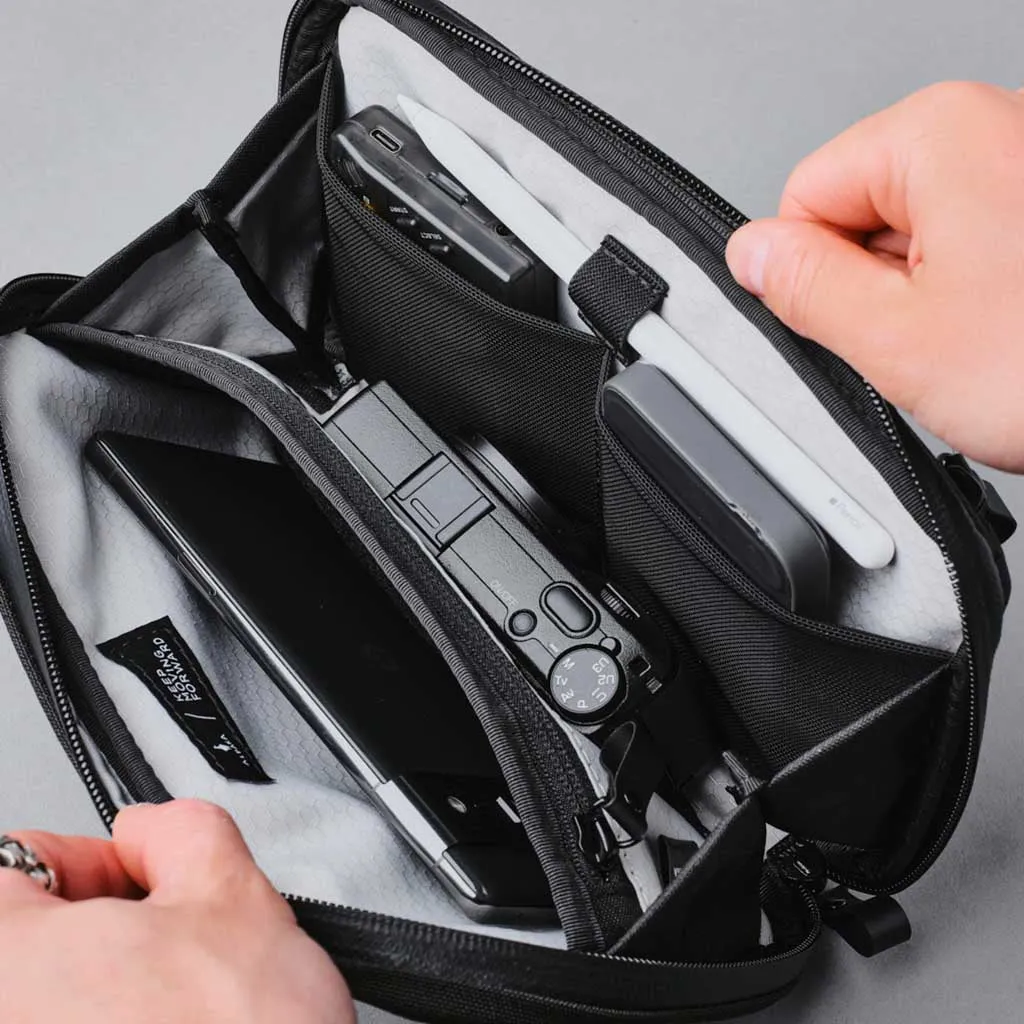 Elements Tech Case Mini