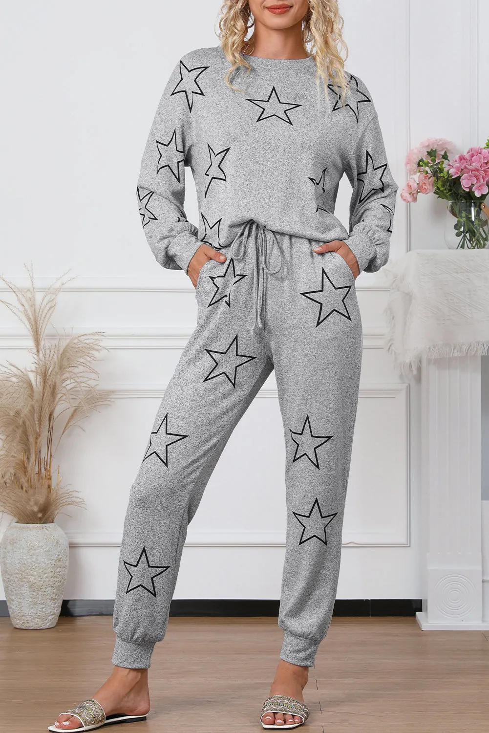 Ensemble de salon gris à manches longues et taille haute avec cordon de serrage et imprimé étoiles