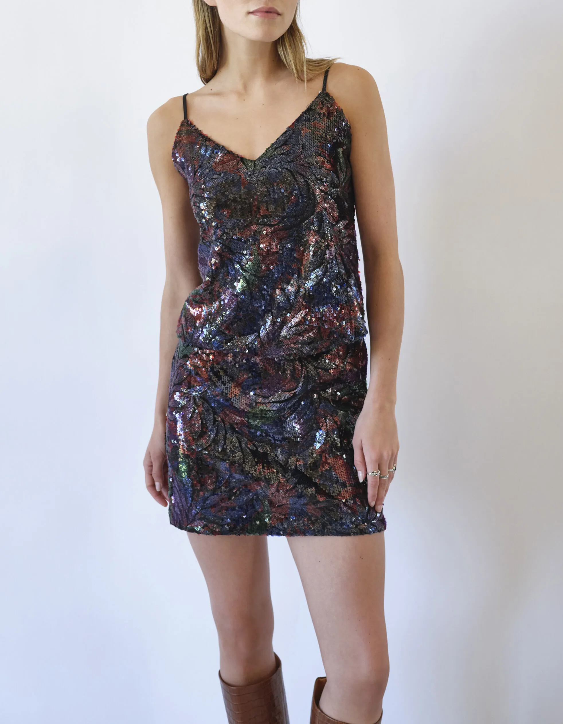 Jupe courte bleu marine avec sequins multicolores femme