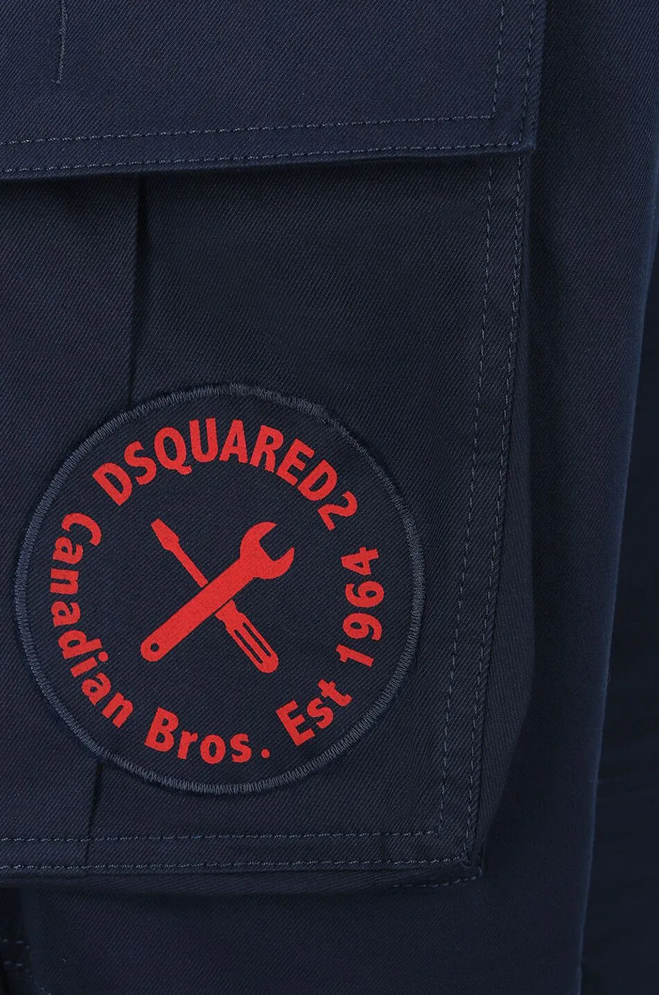 Pantalon cargo en gabardine à patch logo Regular
