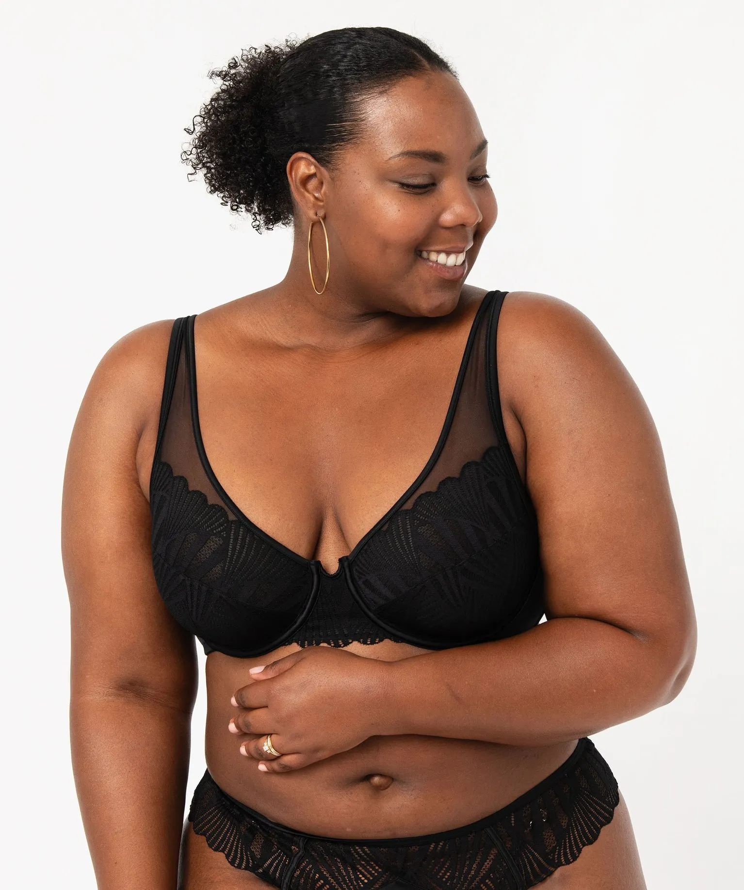Soutien-gorge emboitant à armatures grande taille noir