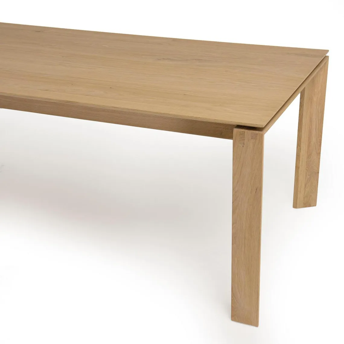 Table à manger MAXENCE 220/300 pieds bois | 3 Suisses