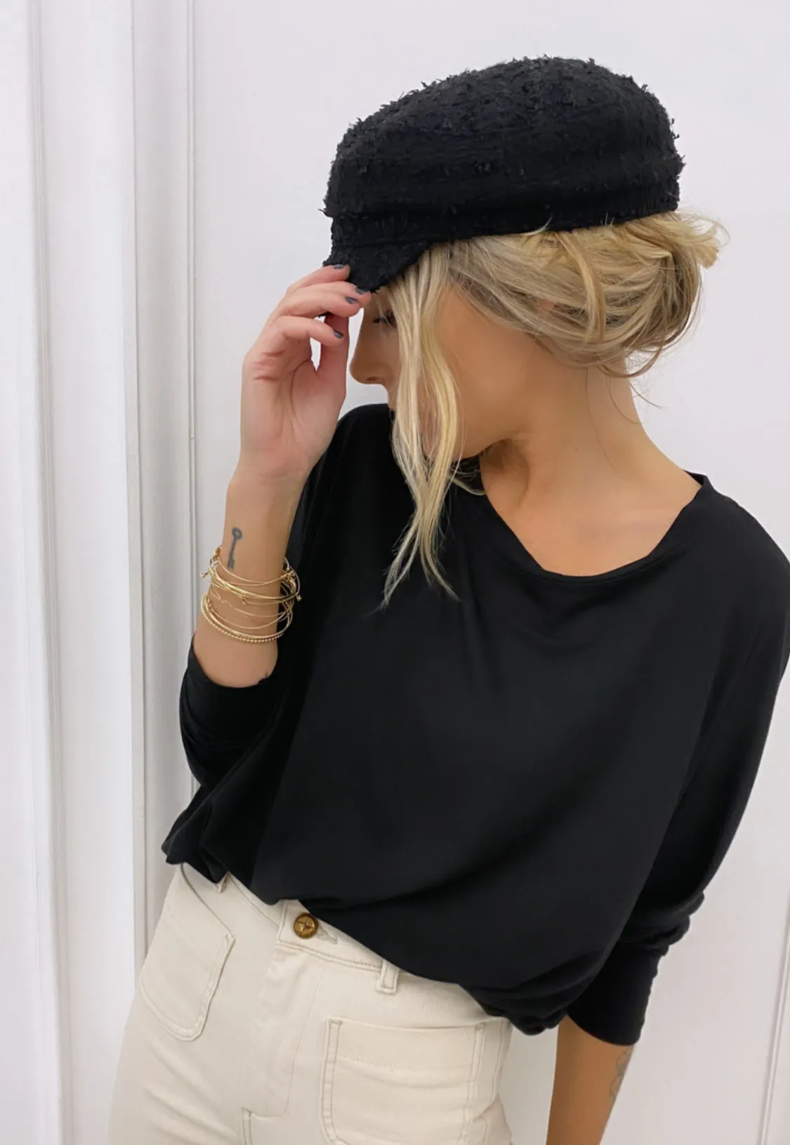 Tee-shirt noir manches longues